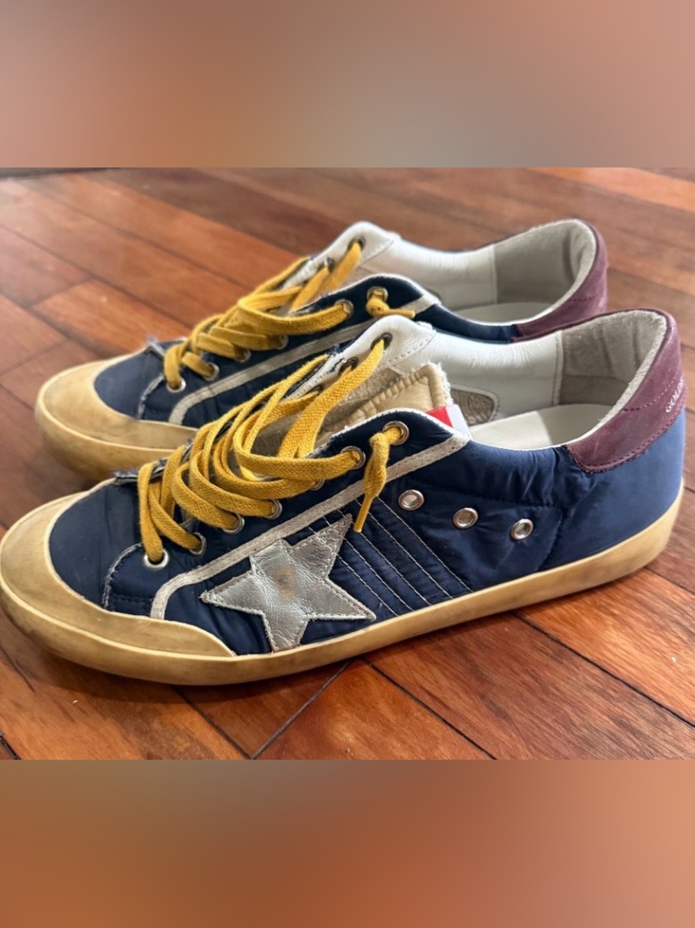 Golden Goose size 9 /